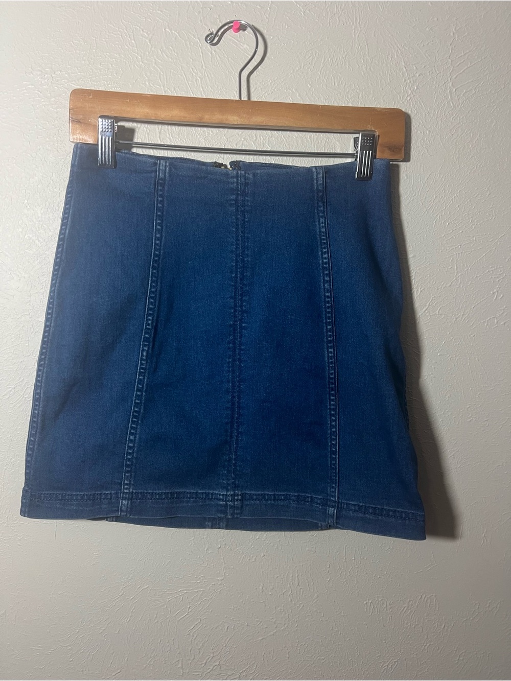 Free People stretch Classic Blue Denim Mini Skirt size 4